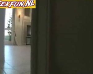 Stiekem gefilmd door de buurman